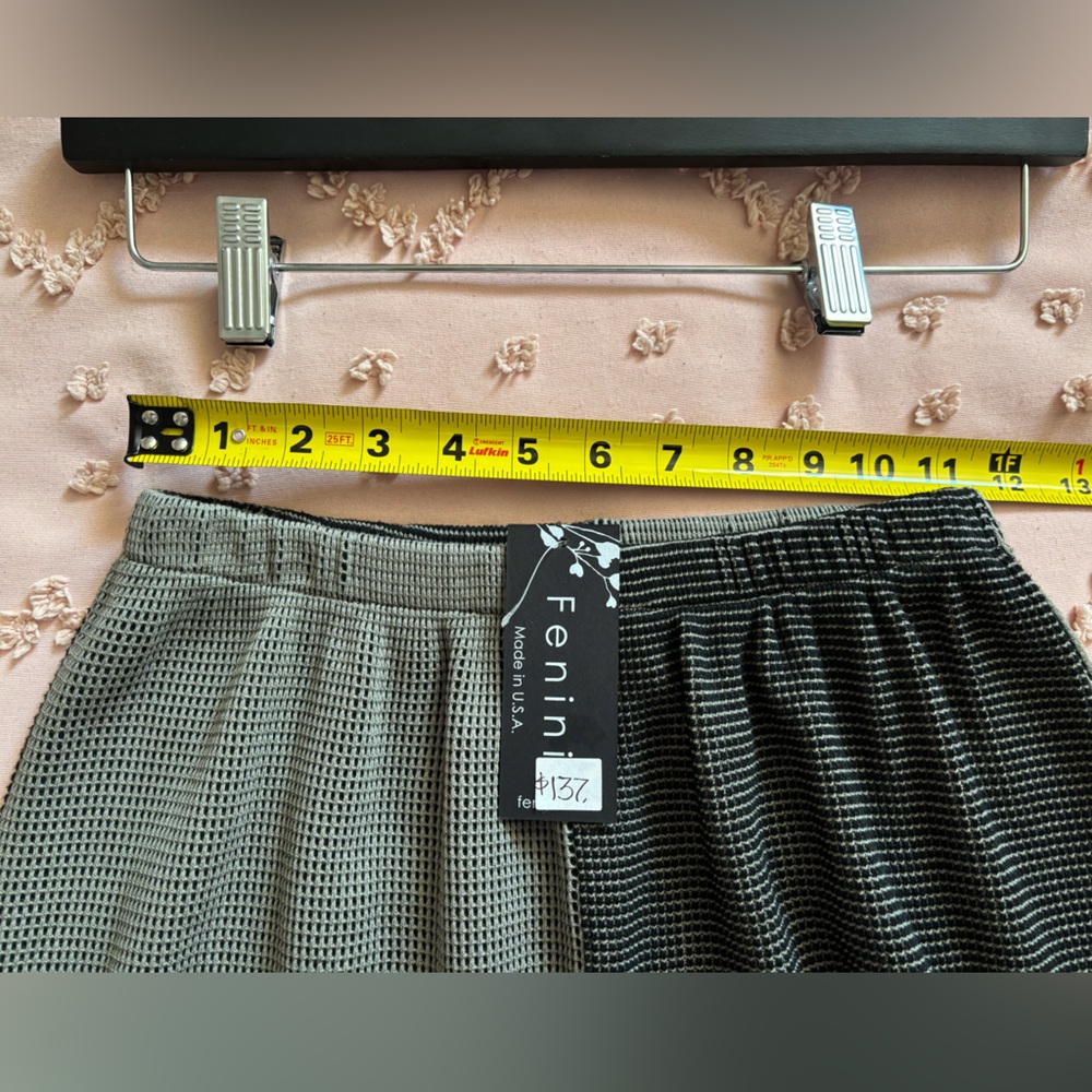 Fenini Two-Tone Black and Gray A-Line Skirt - Picture 4 of 7